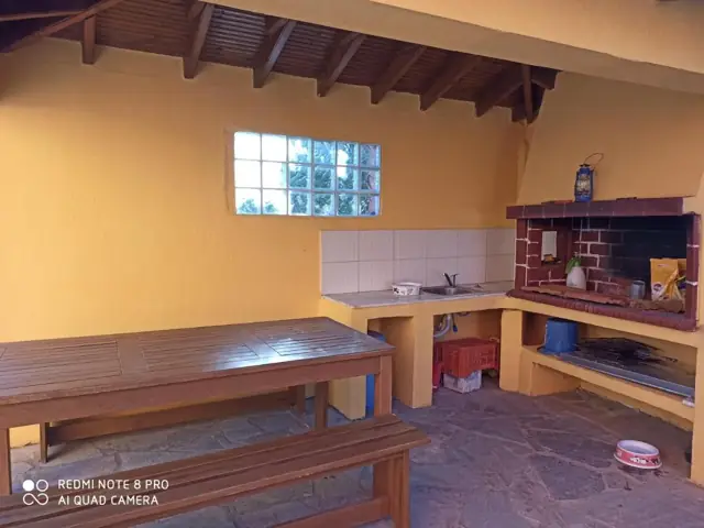 Built-in barbecue